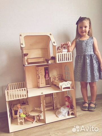 Кукольный домик для Барби с мебелью