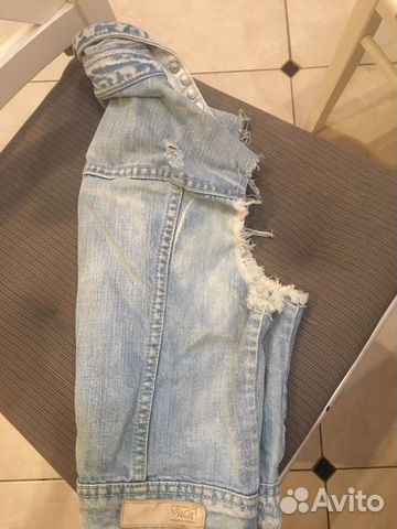 Джинсовая куртка (жилет) без рукавов Zara