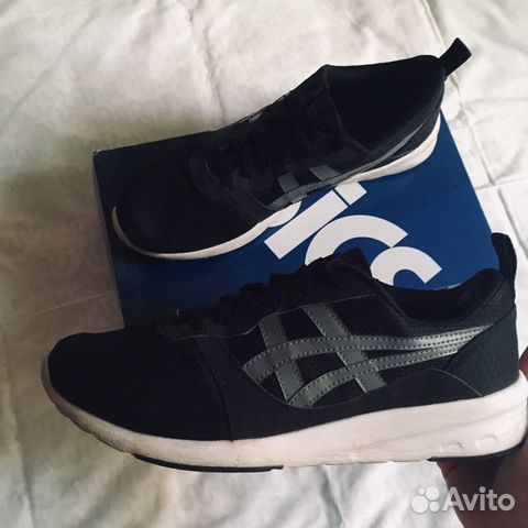 Кроссовки Asics