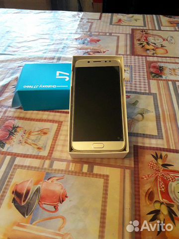Смартфон Galaxy j7 neo