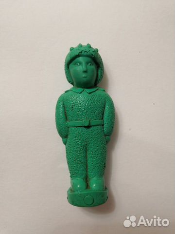 Редкий солдатик танкист. Литая резина СССР