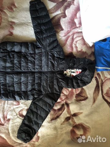 Куртка uniqlo 3-4 года