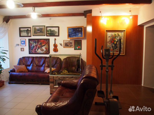 2-к квартира, 80 м², 1/3 эт.