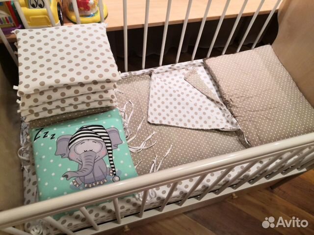 Кроватка с матрасом