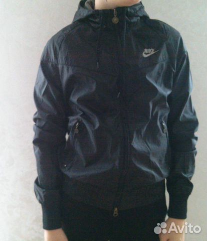 Куртка ветровка nike 140-150см Куртка ветровка nike 140-150см