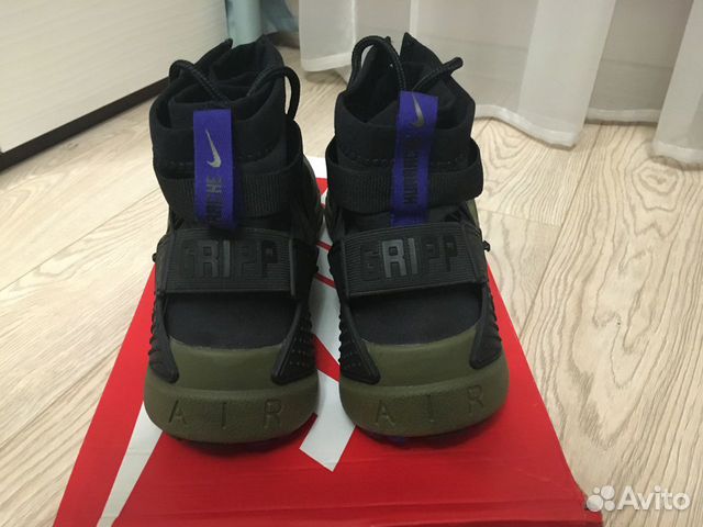 Кроссовки Nike Air Huarache Gripp QS Кроссовки Nike Air Huarache Gripp QS