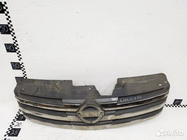 Решетка радиатора Nissan Almera G15