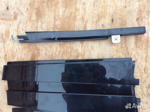 Молдинги двери стекла Mercedes w221 S Молдинги двери стекла Mercedes w221 S