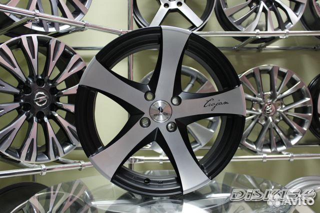 Новые диски R15 5x114.3 на Японцев и Корейцев Новые диски R15 5x114.3 на Японцев и Корейцев