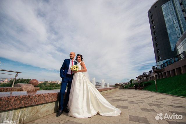 Свадебное платье Pronovias barcaza