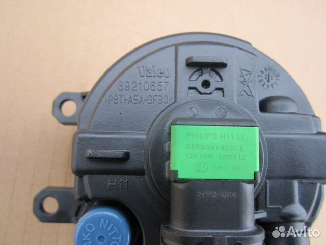 Фара противотуманная левая Toyota Lexus 812200D041 Фара противотуманная левая Toyota Lexus 812200D041