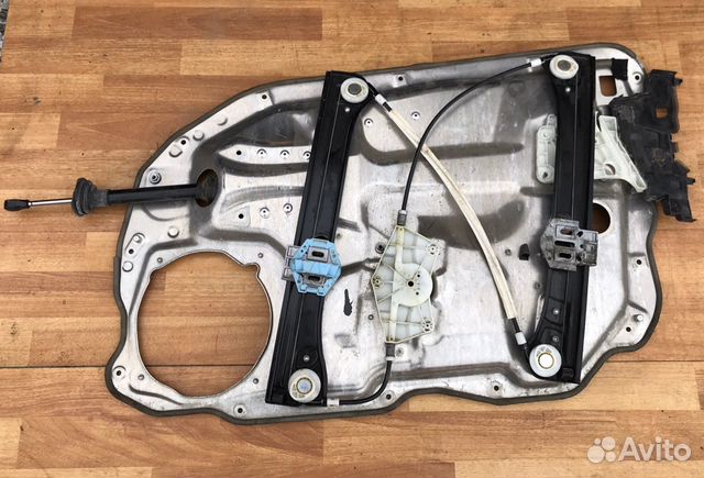 Стеклоподъемник передний правый Mercedes W221