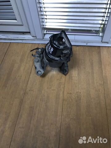 Подушка двс Toyota Camry v70 18-20г