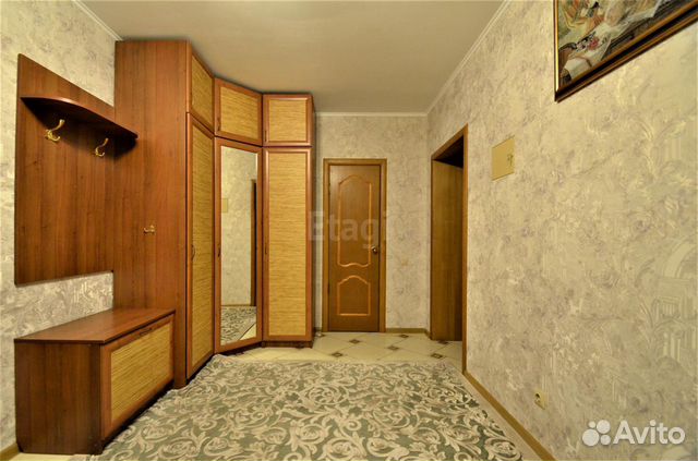 купить 2-комнатную Александра Суворова 40