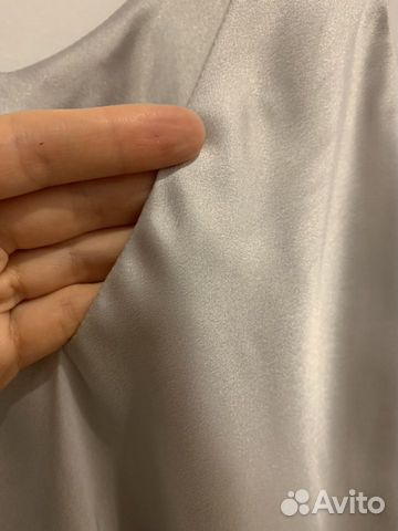 Шелковый классический топ на тонких бретелях