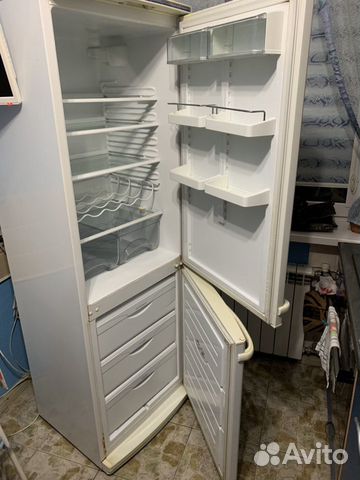 89620000962 Холодильник