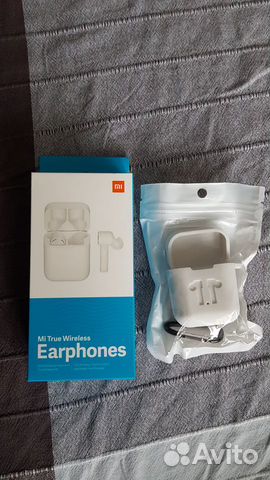 Беспроводные наушники Mi True Wireless Earphones Беспроводные наушники Mi True Wireless Earphones