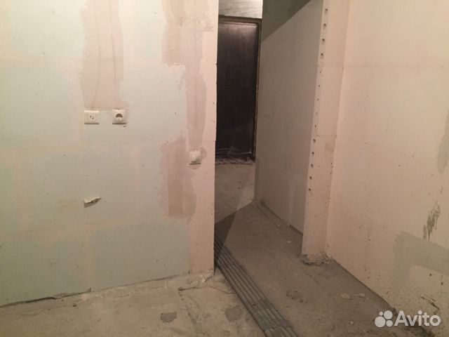 2-room apartment, 69 m2, 8/18 floor.