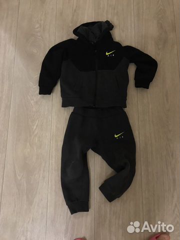 Спортивный костюм