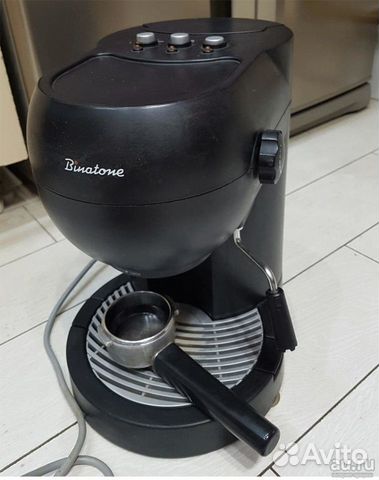 Кофеварка рожковая Binatone EM 204 с капучинатором Кофеварка рожковая Binatone EM 204 с капучинатором