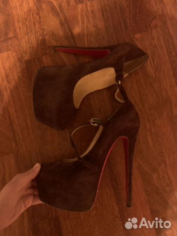 Туфли Christian Louboutin