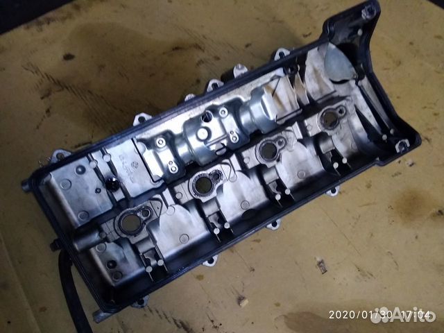 Клапанная крышка Mercedes OM646 W909 Sprinter Клапанная крышка Mercedes OM646 W909 Sprinter