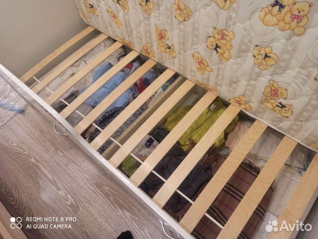 Продам Детскую кровать с матрасом Продам Детскую кровать с матрасом