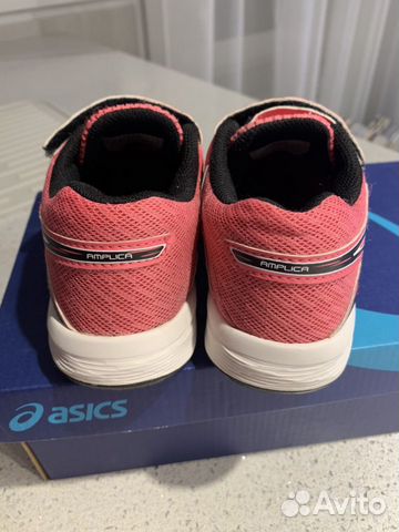 Кроссовки asics на девочку р. 30.5 (рус) Кроссовки asics на девочку р. 30.5 (рус)