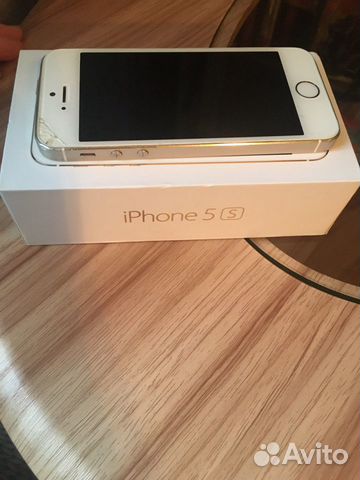 Телефон iPhone 5s