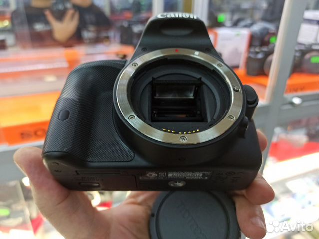 Canon EOS 100D Body пробег 5.966 кадров Canon EOS 100D Body пробег 5.966 кадров
