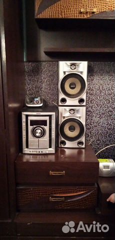 Музыкальный центр Soni Музыкальный центр Soni