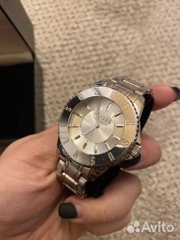 Часы Versace versus Часы Versace versus