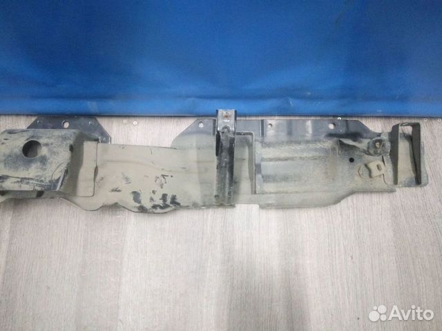 Усилитель бампера заднего Mitsubishi Pajero 4 2006