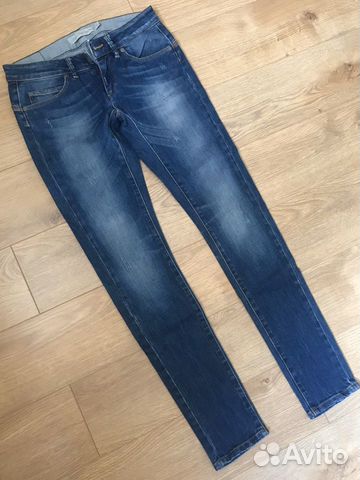 Джинсы Calvin Klein 28 Джинсы Calvin Klein 28