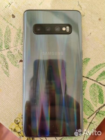 Телефон samsung Galaxy S10