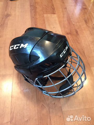 Хоккейный шлем ccm Хоккейный шлем ccm