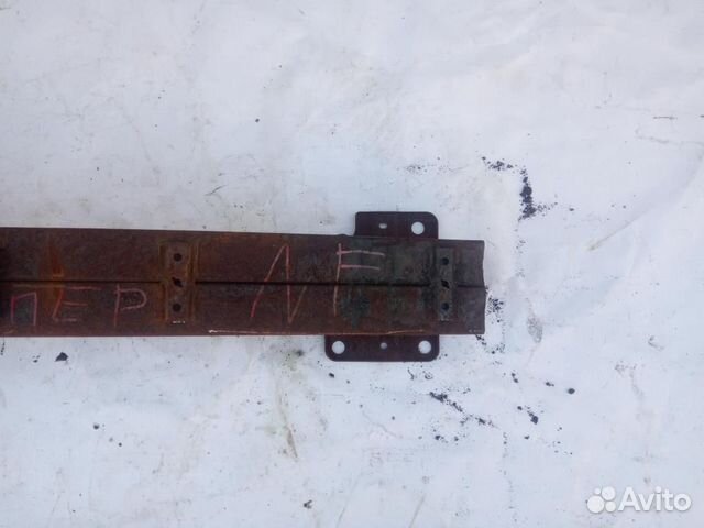 Усилитель переднего бампера Hyundai Sonata NF (20