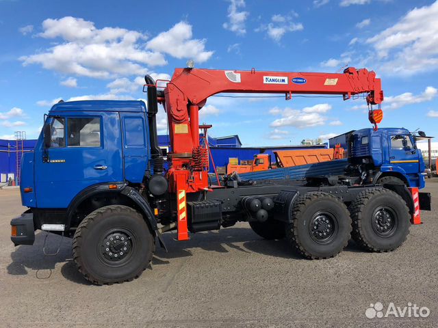Новый Камаз 43118 тягач с кму Kanglim 1256 евро 2
