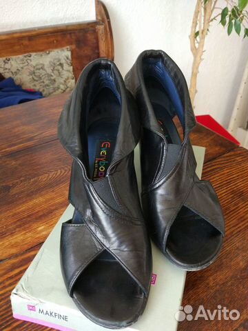 Босоножки черные натуральная кожа Босоножки черные натуральная кожа