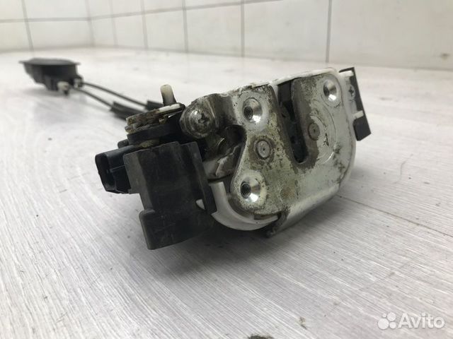 Замок задний правый Mitsubishi Colt Z34A 4A90 2008 Замок задний правый Mitsubishi Colt Z34A 4A90 2008