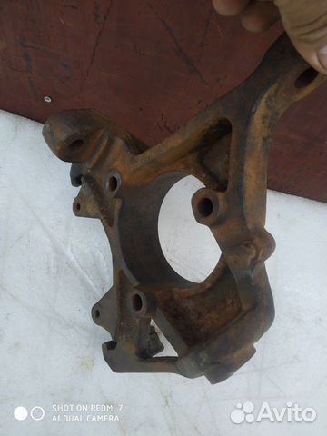Поворотный кулак левый Jeep grand Cherokee zj