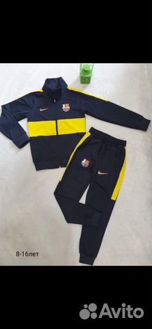 Спортивный костюм Спортивный костюм