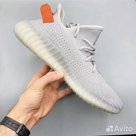 Кроссовки Adidas Yeezy Boost 350 V2 Кроссовки Adidas Yeezy Boost 350 V2