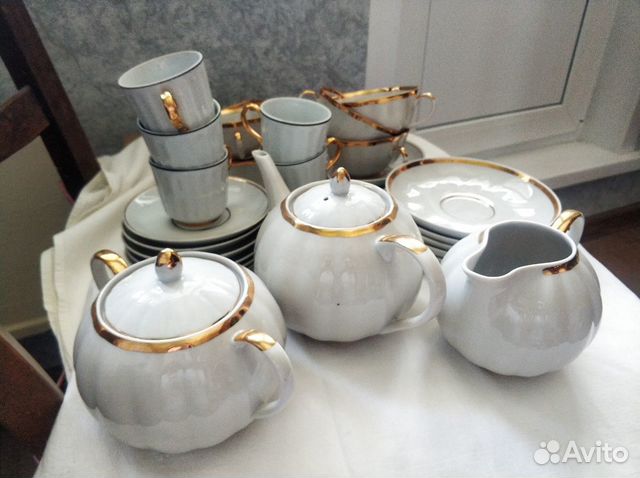 Сервиз чайный из тонкого фарфора Сервиз чайный из тонкого фарфора