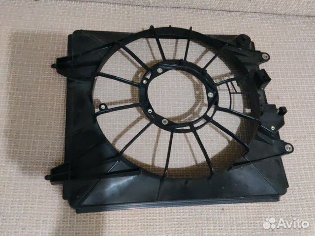 Диффузор вентилятора Honda CR-V 2007-2012г