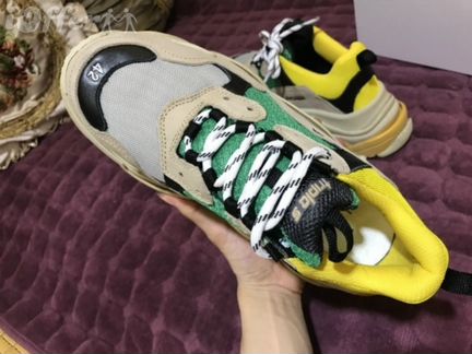 Balenciaga triple s зеленые