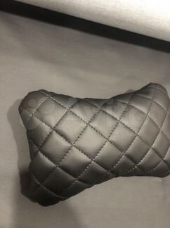 Автомобильная подушка на подголовник