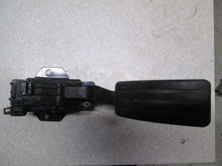 Педаль газа Nissan Almera G15 АКПП 8200589366D