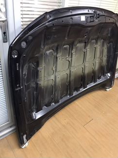 Капот чёрный Toyota Land Cruiser 200
