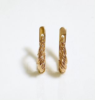 Золотые серьги